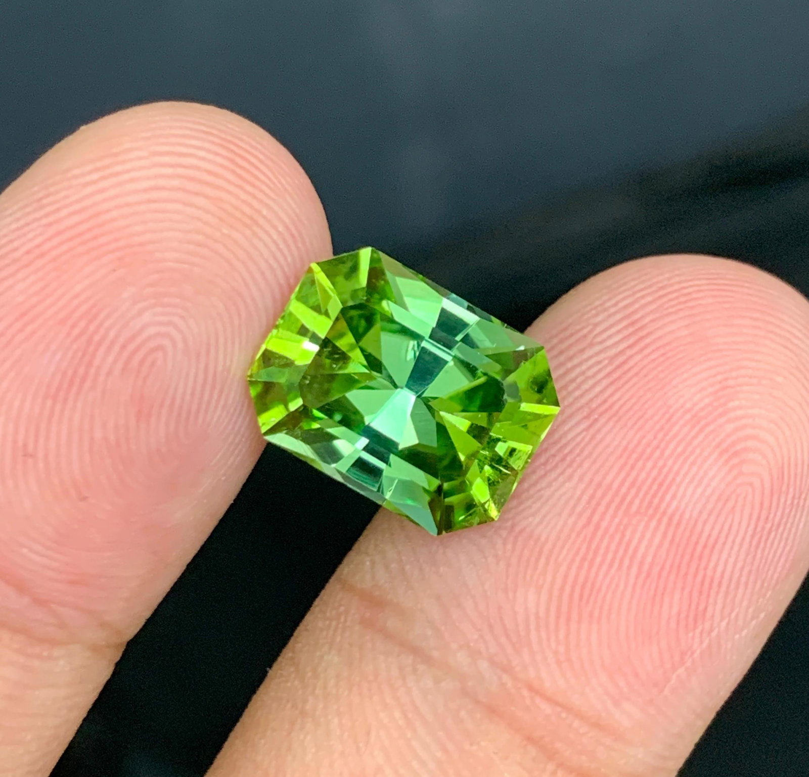 Mint Green Tourmaline Gemstone: 6.50 Carat Radiant Cut, Afghanistan Origin - 2