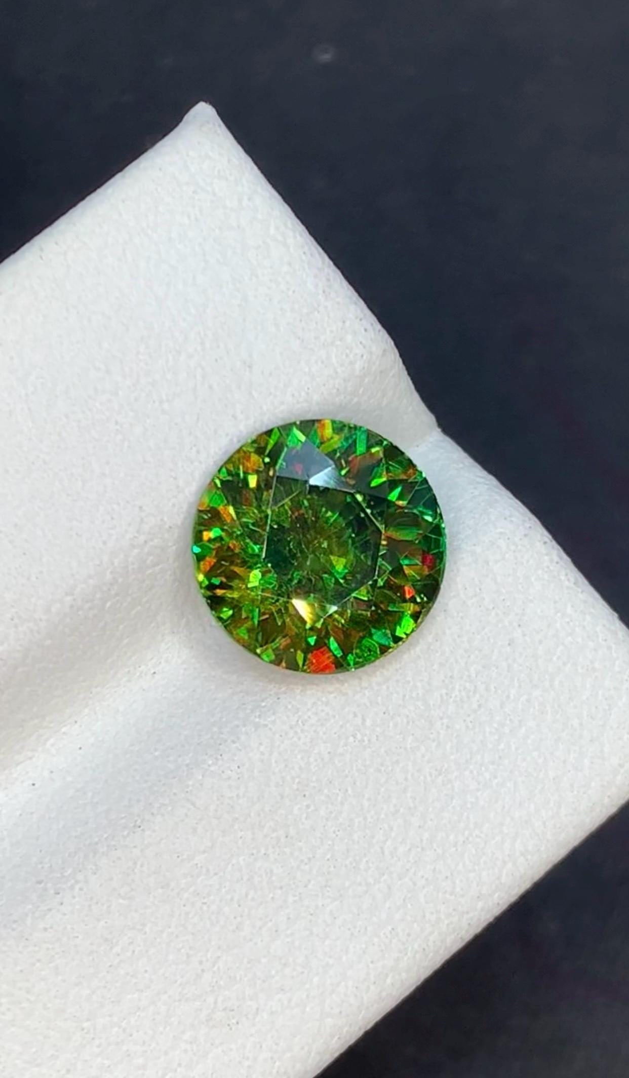 Natural Chrome Green Sphene Gemstone, Brilliant Round Cut, Skardu Origin, 3.90 Carat - 8