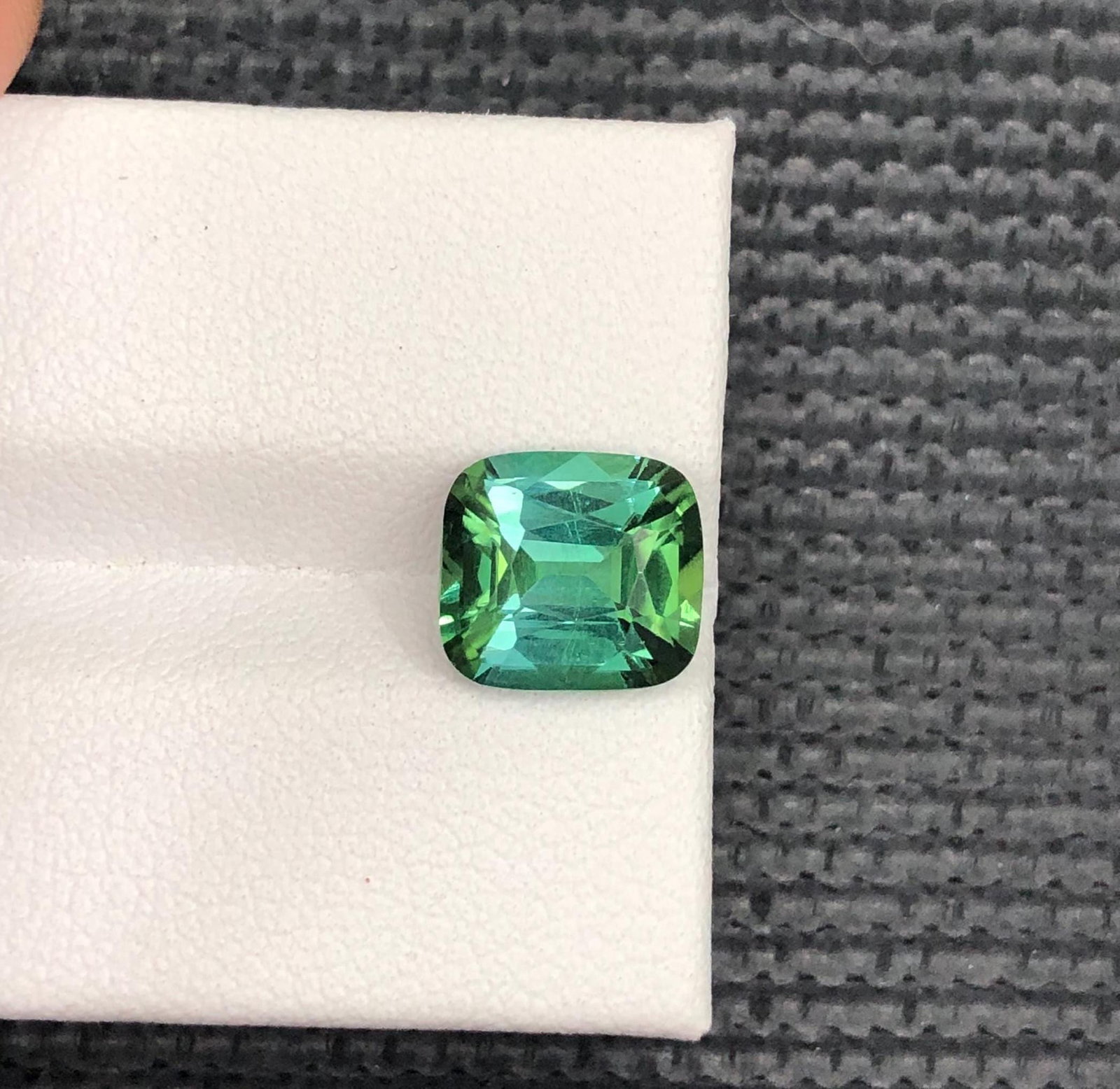 Bluish Green Tourmaline Gemstone: Afghanistan Flawless Cut, 3.13 Carats: Highlights Supplies for making crafts Materials: Gemstone: Tourmaline Carat weight: 3 Weight : 3.13 Carats. Dimension : 9.5 X 8.5 X 6 MM Color: Blue Green Clarity : VVS Luster: Vitreous Associated