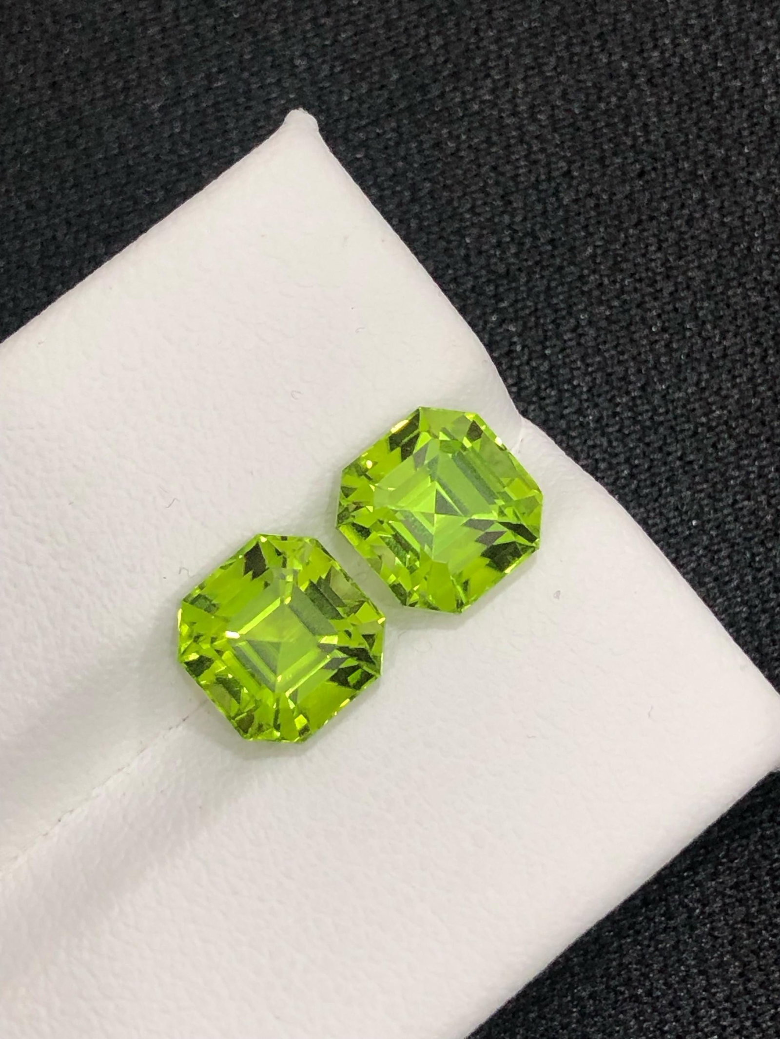 Apple Green Peridot Gemstone Set: Ascher Cut, Sapat Valley , 5.60 CT - 3