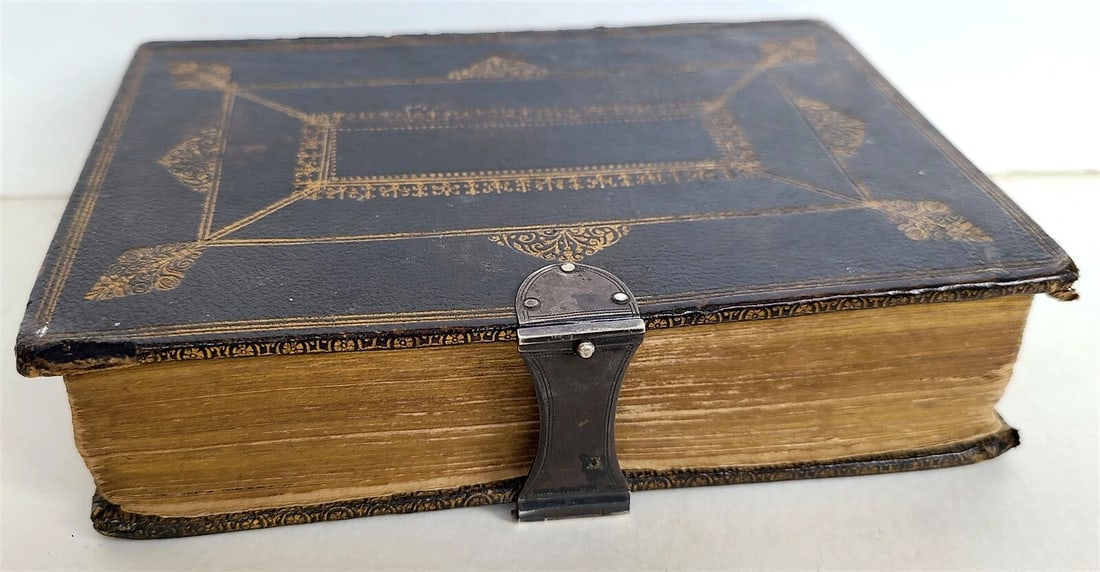 1640 BIBLE ENGLISH ANTIQUE Robert Barker & John Bill ILLUSTRATED original biding - 2