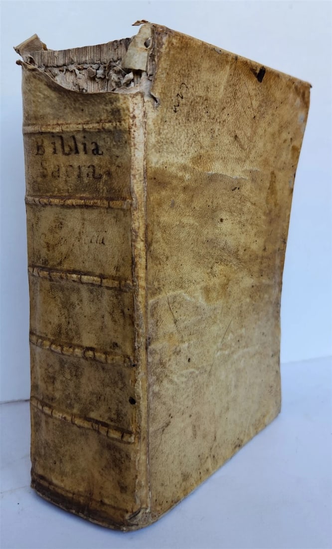 1679 BIBLE in LATIN antique vellum bound OLD & NEW TESTAMENT BIBLIA SACRA - 2