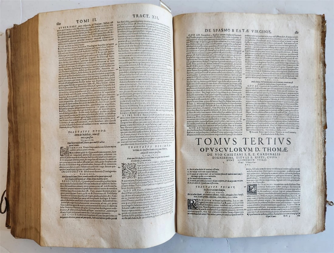 1568 THEOLOGY by THOMAE AQUINATIS antique VELLUM BOUND FOLIO - 11