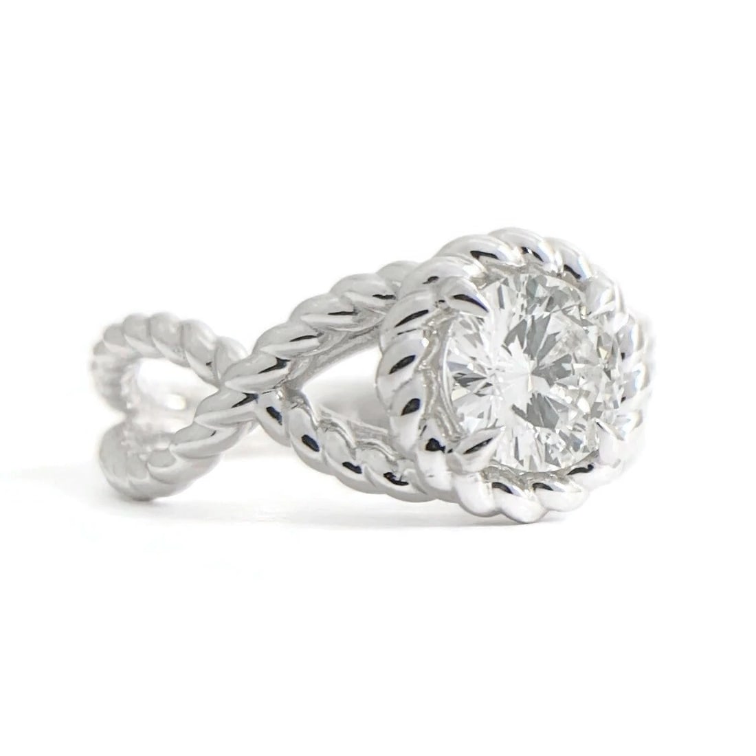 Round Diamond Rope Halo Solitaire Engagement Ring 14K White Gold .75 CT: Round Diamond Rope Halo Solitaire Engagement Ring 14K White Gold .75 CT This is a gorgeous diamond engagement ring! Please let us know if you have any questions! Diamonds: 1 round brilliant cut, .75 c
