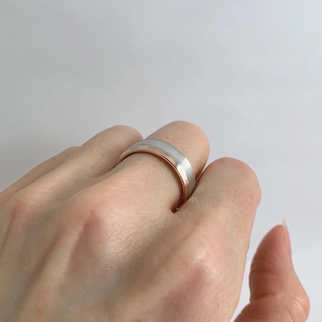 Men's Two-Tone Wedding Band Ring 14K Pink Rose White Gold, Size 8.5, 9.13 Gr - 5