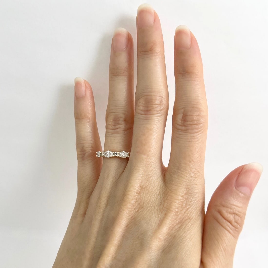 Oval Round Diamond Wedding Band Anniversary Ring 14K Yellow Gold, .86 CTW - 2