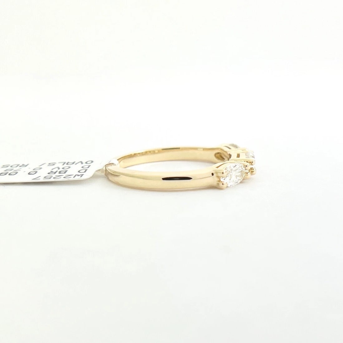 Oval Round Diamond Wedding Band Anniversary Ring 14K Yellow Gold, .86 CTW - 7
