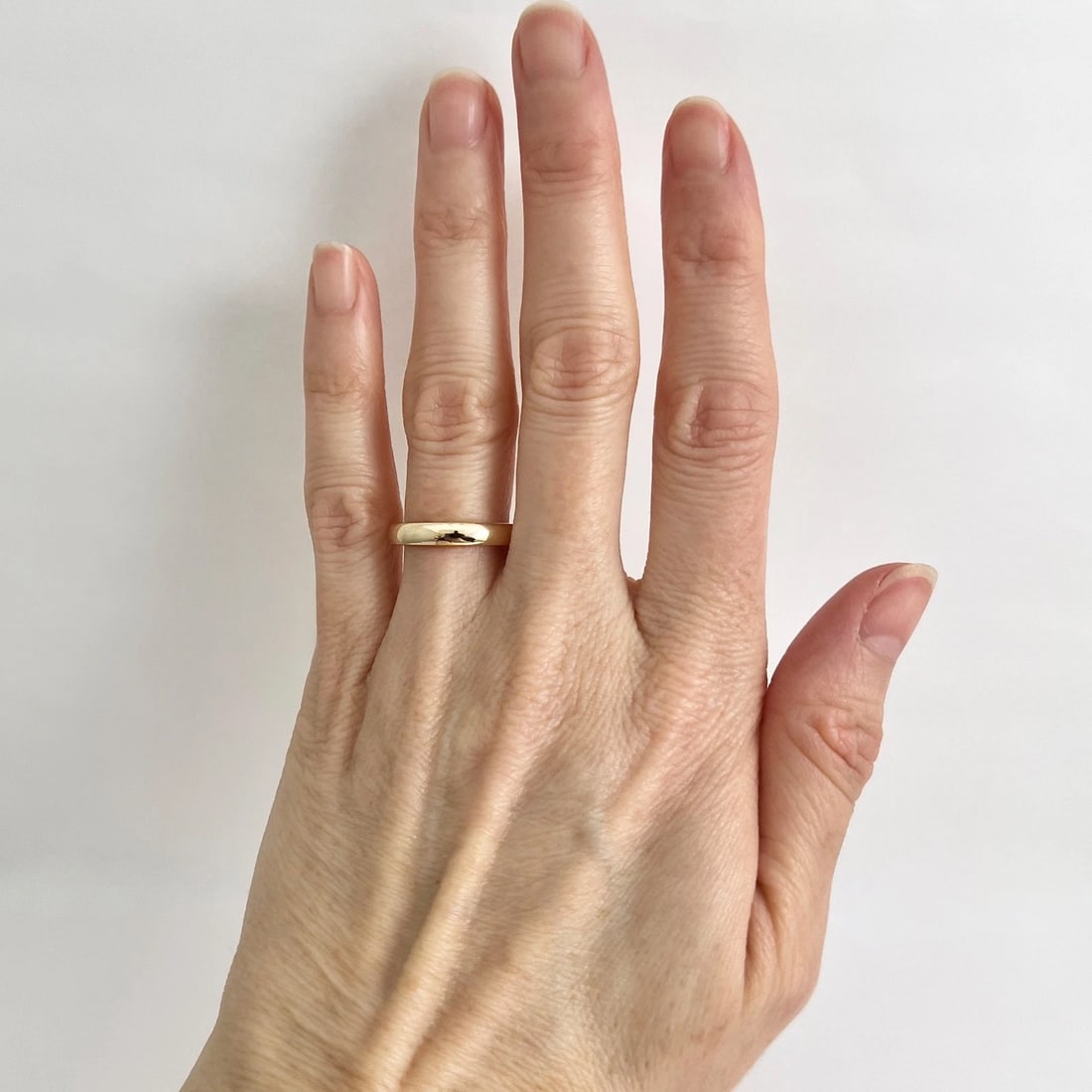 Plain Classic Rounded Wedding Band Ring 14K Yellow Gold, Size 6, 3.2 mm - 2