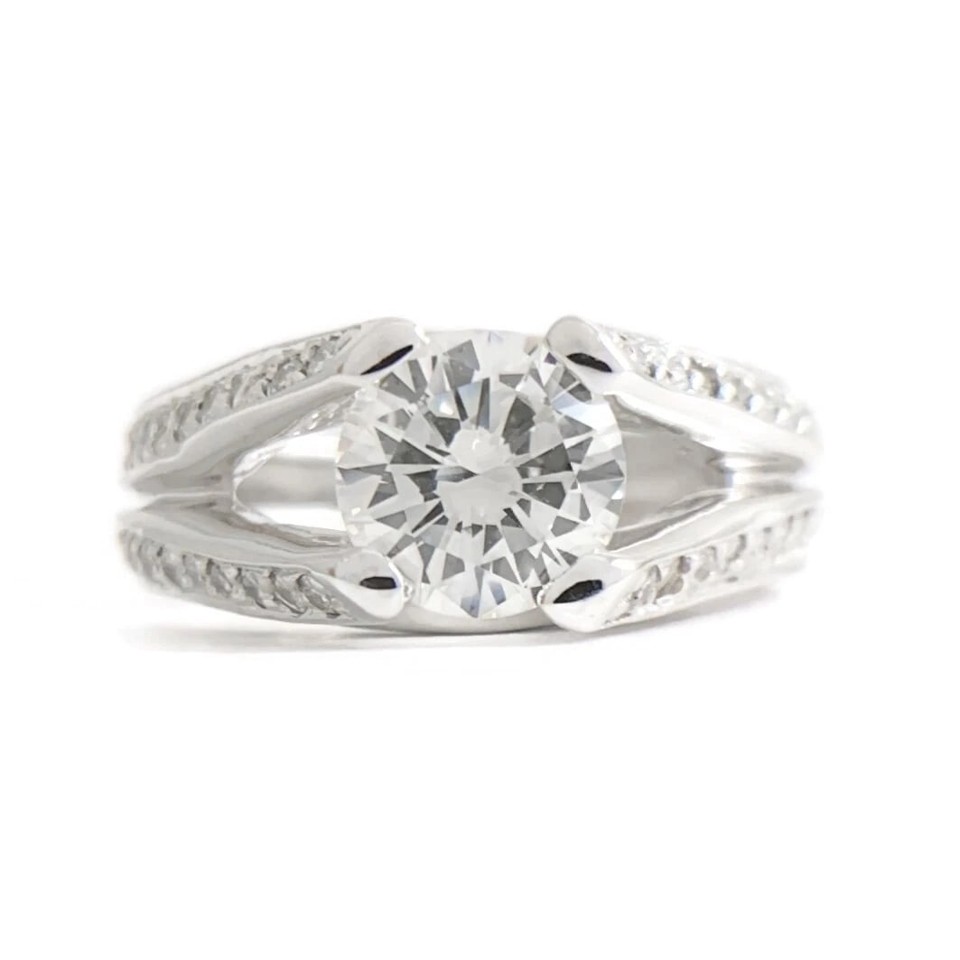 GIA Round Split Shank Diamond Engagement Ring 14K White Gold 1.83 CTW: GIA Round Split Shank Diamond Engagement Ring 14K White Gold 1.83 CTW This is a gorgeous diamond engagement ring! Please let us know if you have any questions! Diamonds: 1.83 ctw; 1 round brilliant 1.