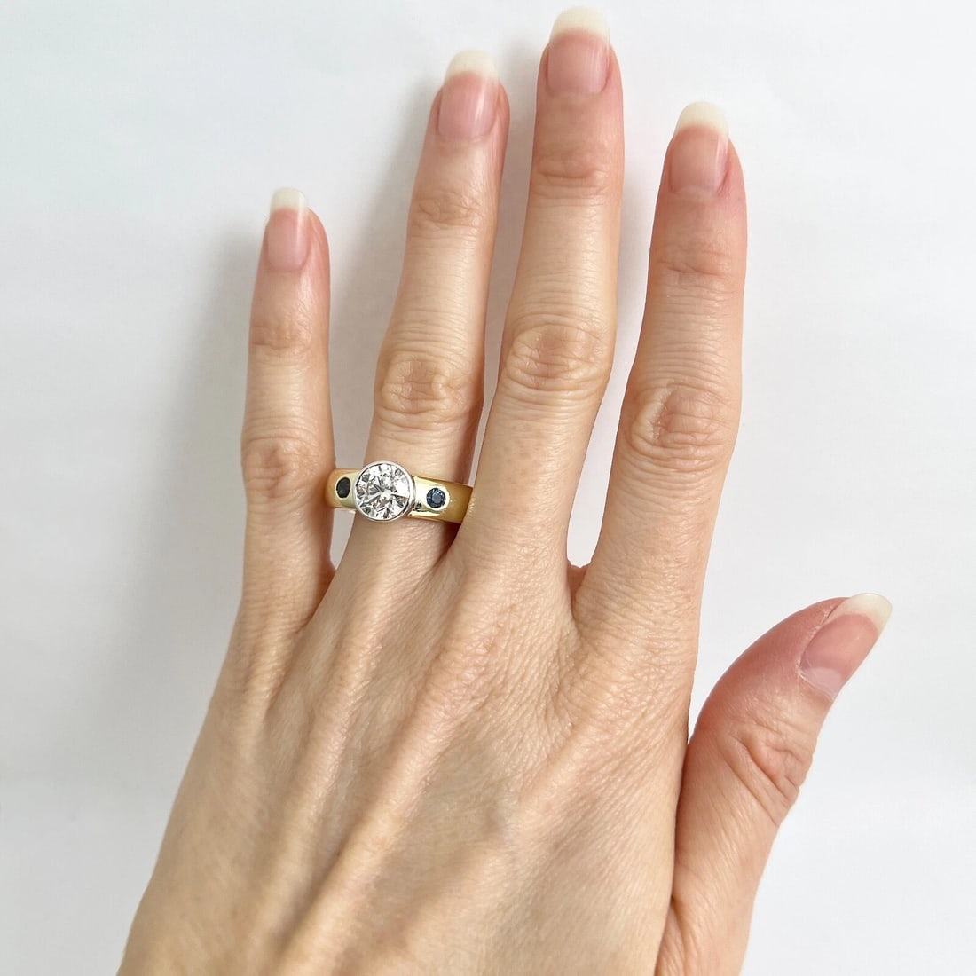 GIA Round Diamond Bezel-Set Sapphire Engagement Ring 18K Yellow Gold, 1.90 CTW - 2