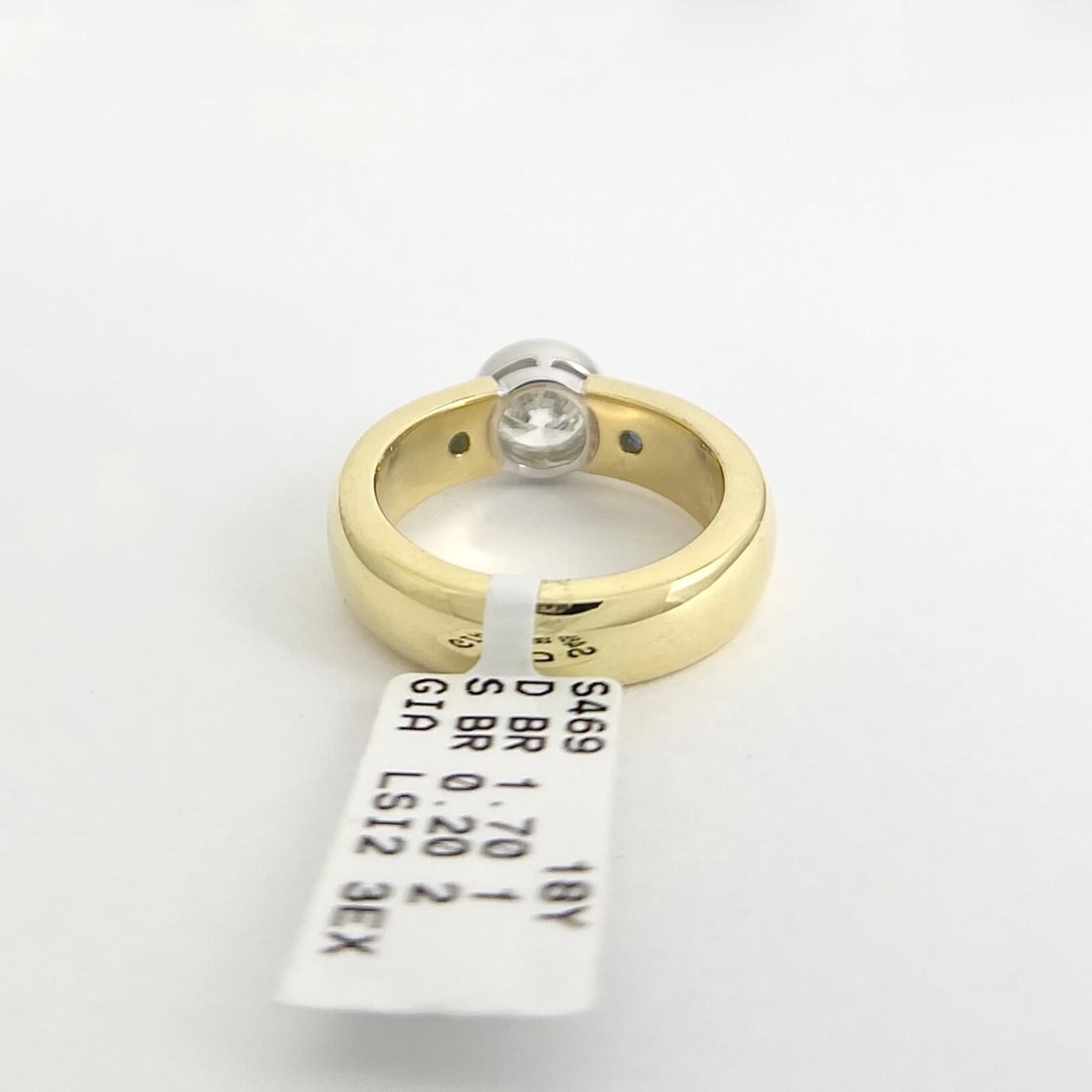 GIA Round Diamond Bezel-Set Sapphire Engagement Ring 18K Yellow Gold, 1.90 CTW - 8