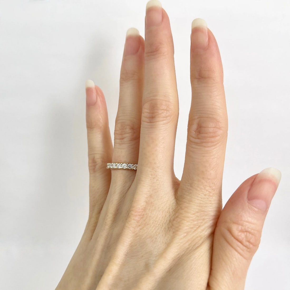 Round Diamond Wedding Band Anniversary Ring 14K Yellow Gold, .90 CTW - 4