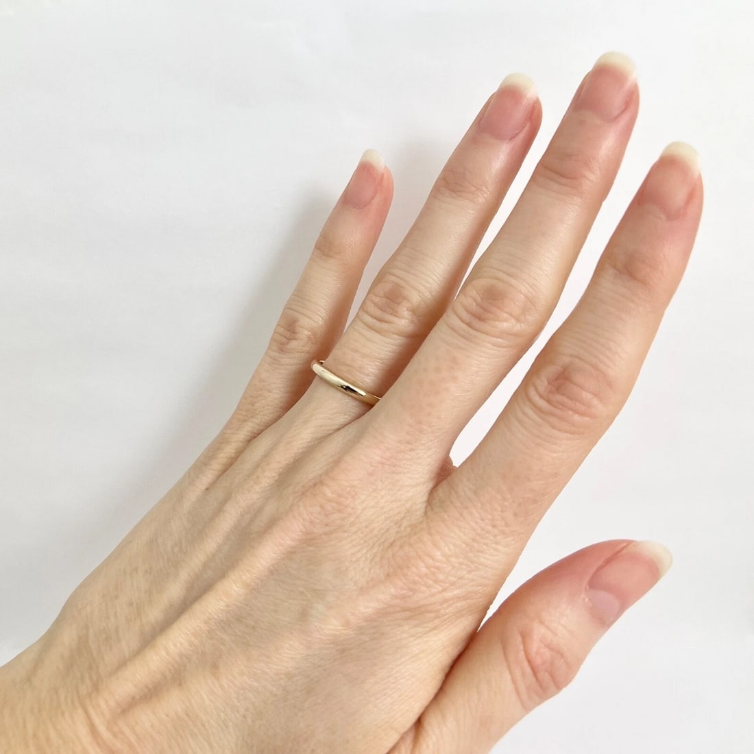 Thin Plain Classic Wedding Band Ring 14K Yellow Gold, Size 6, 2 mm - 4