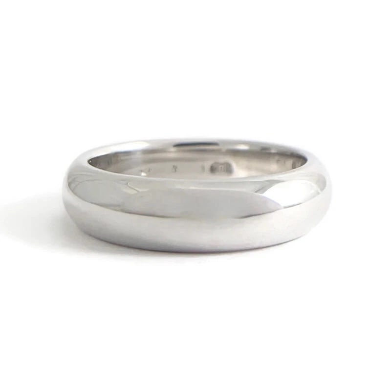 Plain Polished Wedding Band Ring 18K White Gold, Size 5.25, 4.8 mm, 6.49 Grams: Plain Polished Wedding Band Ring 18K White Gold, Size 5.25, 4.8 mm, 6.49 Grams This is a timeless wedding band, suited for man or woman. Please let us know if you have any questions. Metal: 18K white