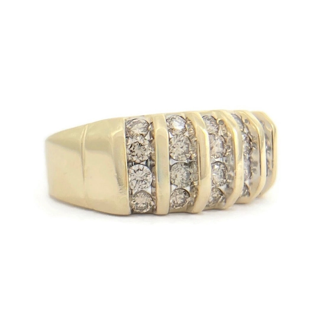 Men's Champagne Diamond Gemlock-Set Ring 14K Yellow Gold, 2.30 CTW, 7.90 Grams: Men's Champagne Diamond Gemlock-Set Ring 14K Yellow Gold, 2.30 CTW, 7.90 Grams This is a awesome looking estate ring! Please let us know if you have any questions! Diamonds: 20 round brilliant cuts