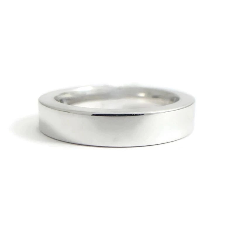 Men's Plain Thick Wedding Band Ring 14K White Gold, Size 7, 4.3 mm, 8.10 Grams: Men's Plain Thick Wedding Band Ring 14K White Gold, Size 7, 4.3 mm, 8.10 Grams This is a classic ring that could be worn as a wedding band or everyday ring. Please let us know if you have any