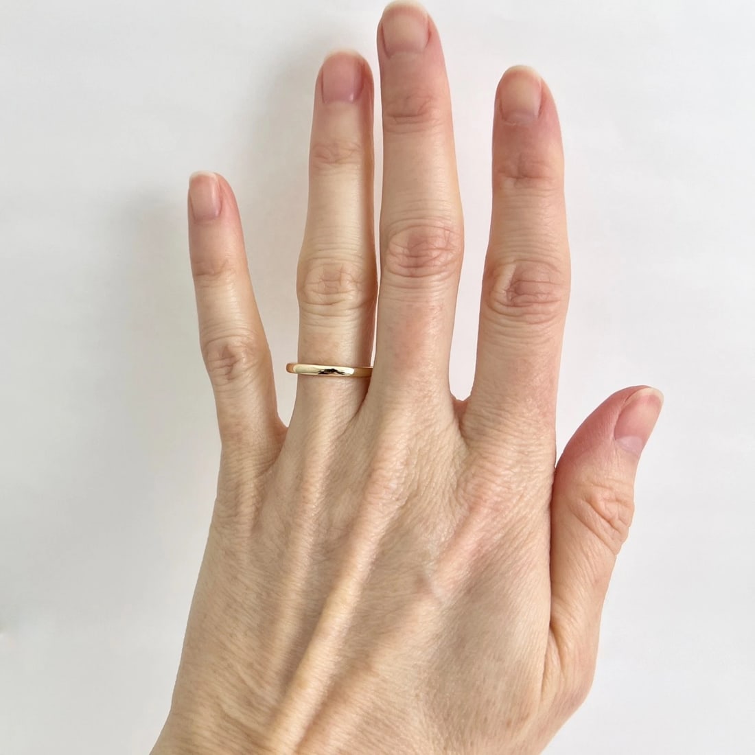 Thin Plain Classic Wedding Band Ring 18K Yellow Gold, Size 7.25, 2.1 mm - 2