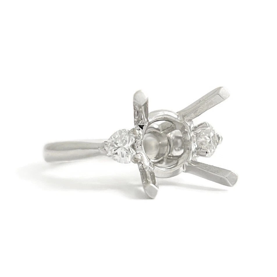 Heart Diamond Engagement Ring Setting Mounting 14K White Gold .33 CTW: Heart Diamond Engagement Ring Setting Mounting 14K White Gold .33 CTW This is a gorgeous diamond engagement ring mounting ready to house a diamond or gemstone of your choice. Please let us know if you