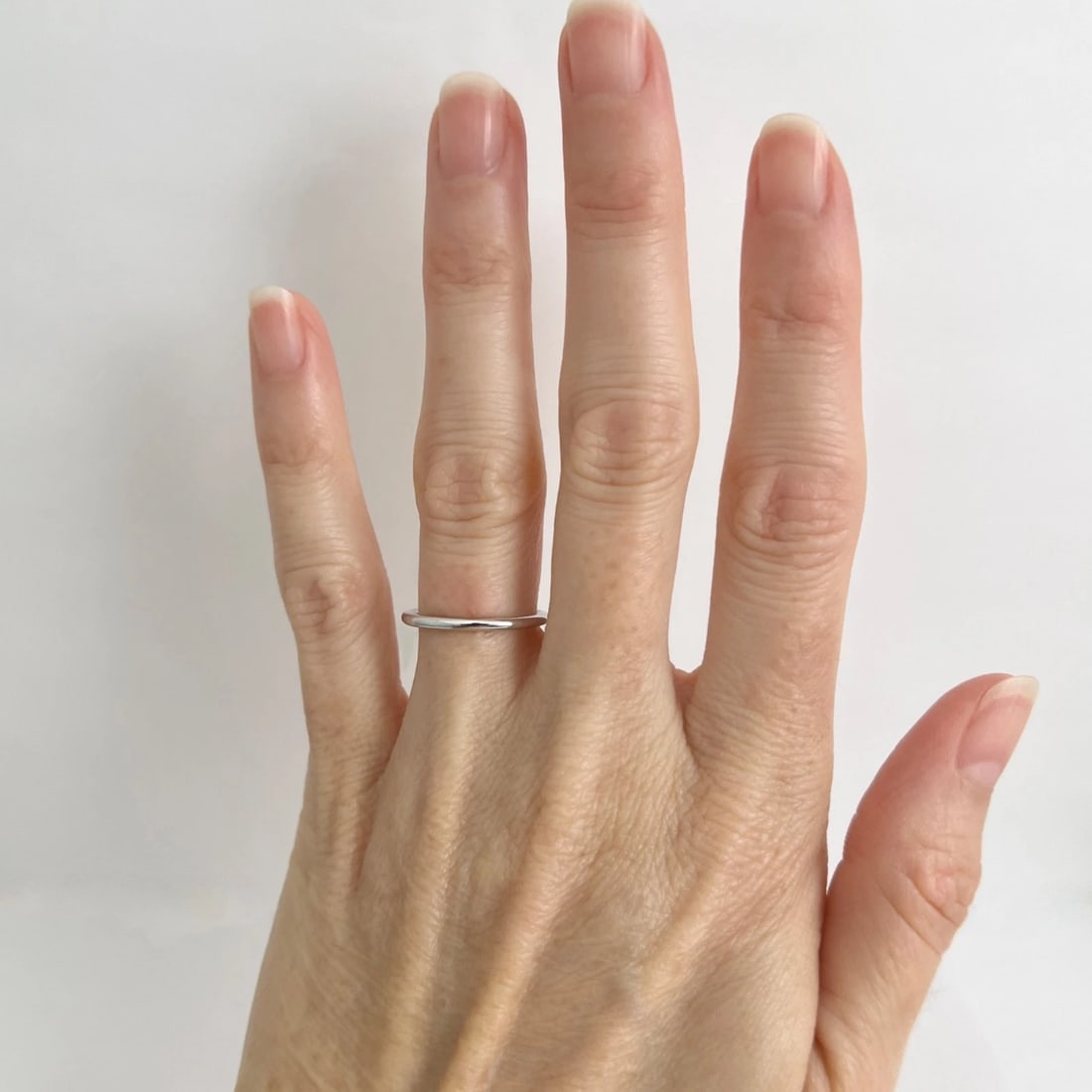 Plain Classic Rounded Wedding Band Ring 14K White Gold, Size 5, 1.6 mm - 2