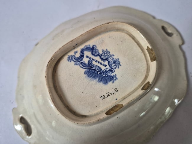 Low open dish, pearlware, c. 1825. - 2