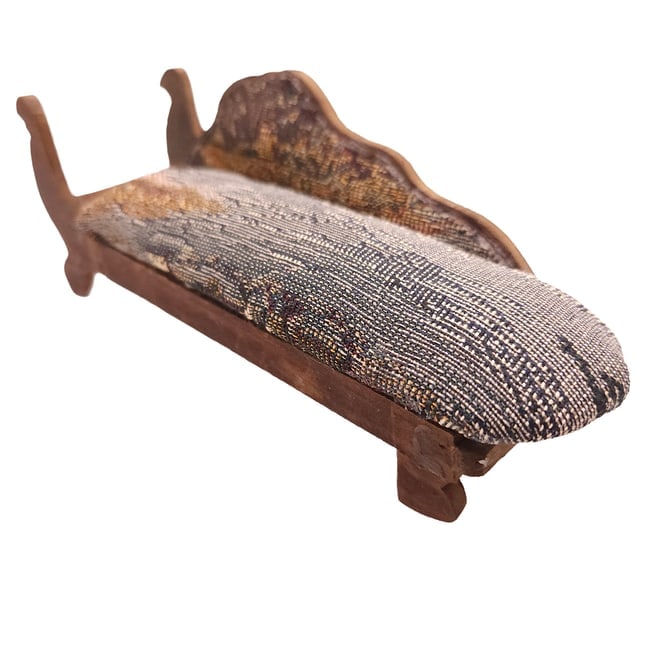 Dollhouse Miniature Rug and Fainting Couch Chaise Lounge - 5