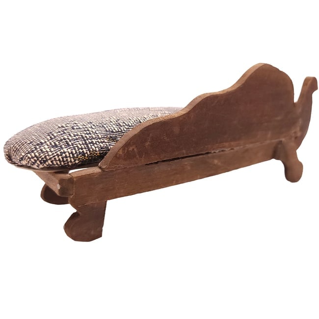 Dollhouse Miniature Rug and Fainting Couch Chaise Lounge - 6
