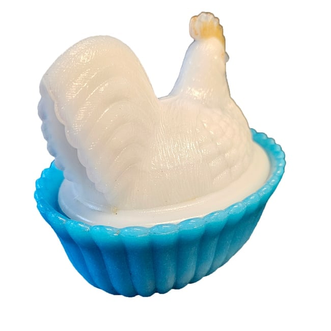 Westmoreland White Hen with Blue Slag Base Hen on Nest Circa early 20th-century - 4
