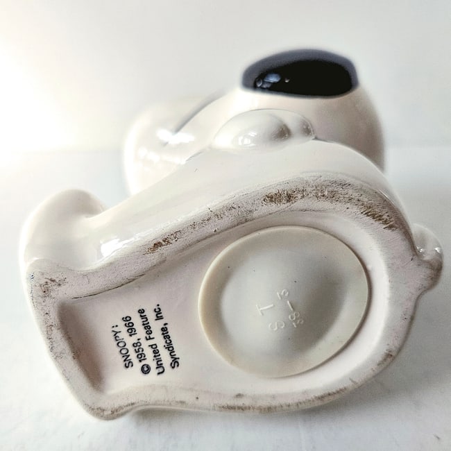1958 1966 Peanuts Snoopy Ceramic Coin Bank - 5