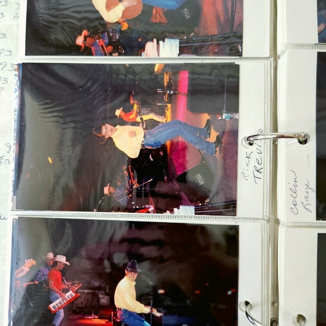 Vintage Amateur Concert Photos from Concerts at Billy Bob's Texas 1993-94 - 5