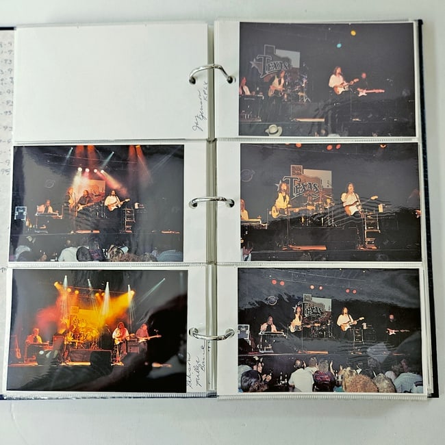 Vintage Amateur Concert Photos from Concerts at Billy Bob's Texas 1993-94 - 7