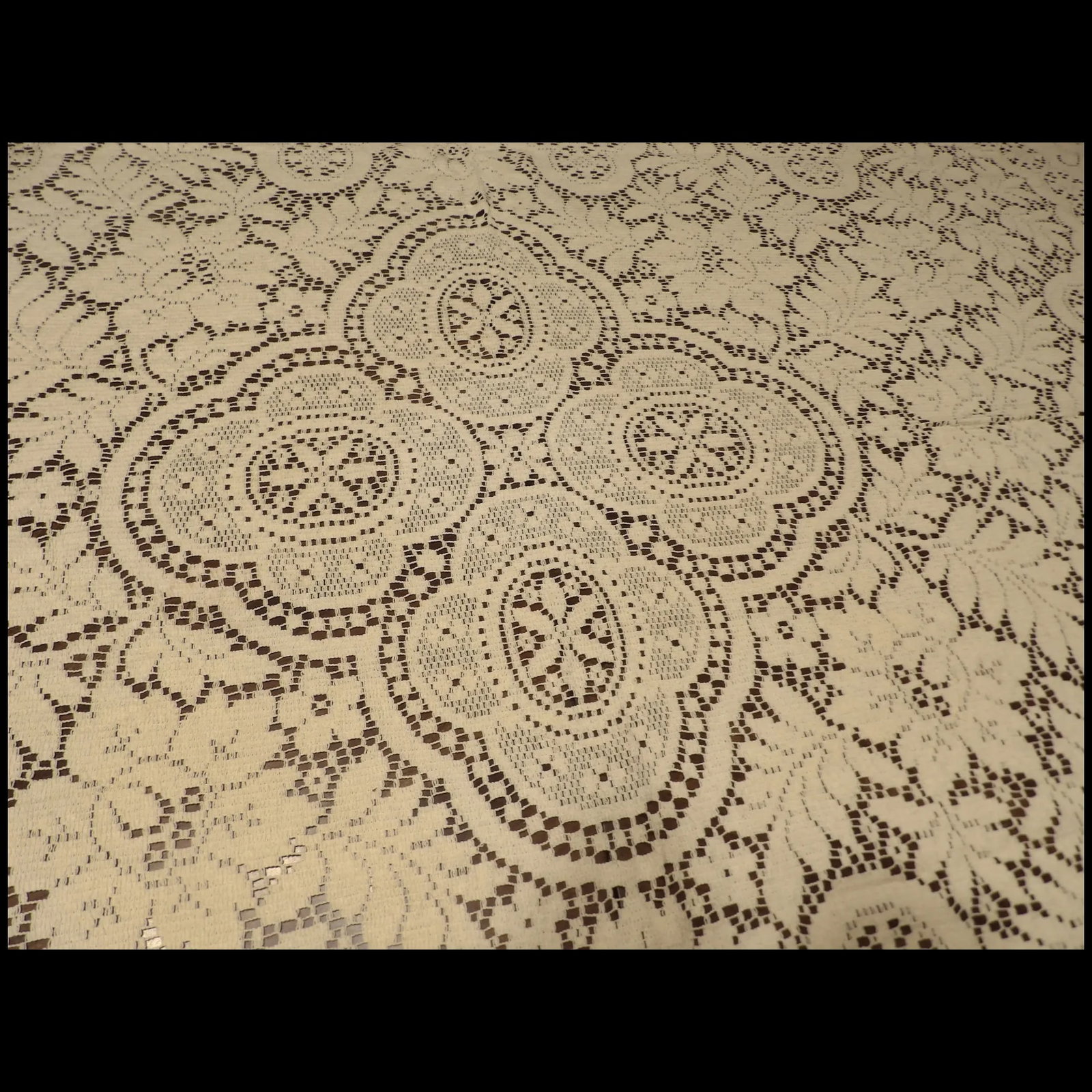 Lace Tablecloth Machine Made - 7