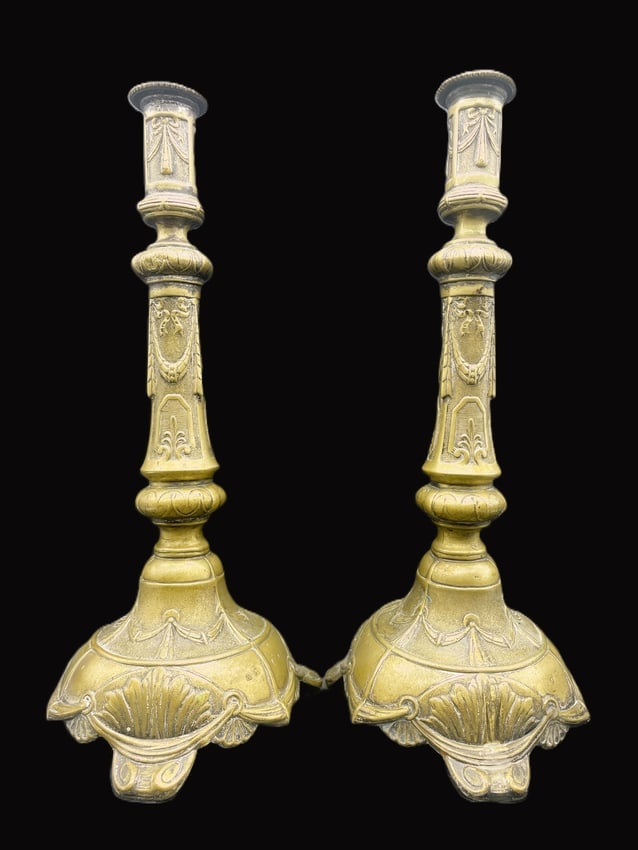 Beautiful Pair of Antique Ornate Brass Candlesticks Renaissance: Date/Period: unknown Dimension: approx 14.5 x 6 Material: they feel like brass over possibly aluminum as they are quite light Additional Information: Beautiful Pair of Antique Ornate Brass