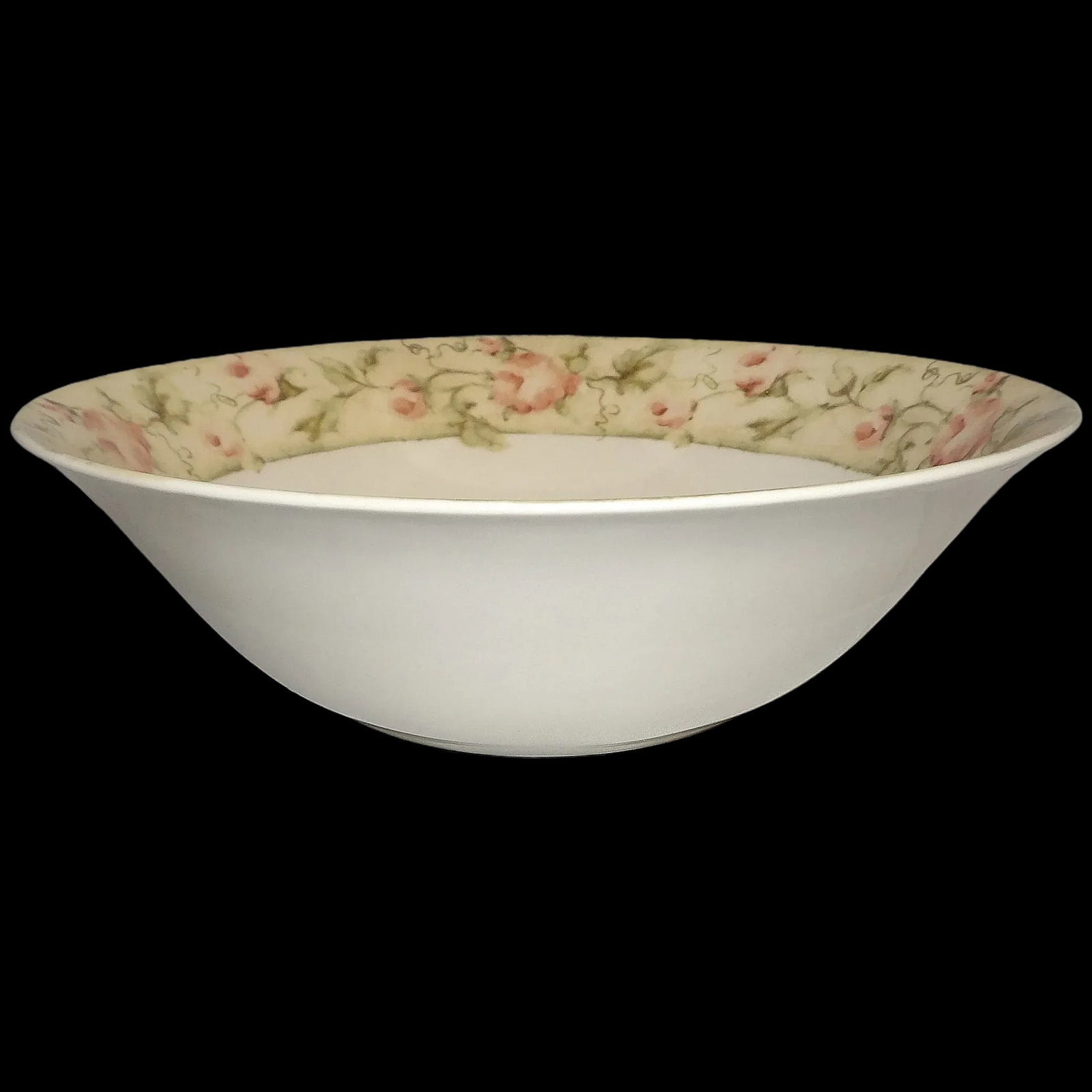 Cheri Blum Savannah 10 1/2" Round Vegetable Bowl by 222 Fifth: This Cheri Blum Savannah 10 1/2" Round Vegetable Bowl by 222 Fifth is in Excellent condition. NO chips flea bites etc. Production dates Actual: 2002 - 2004. This is a great serving piece that goes