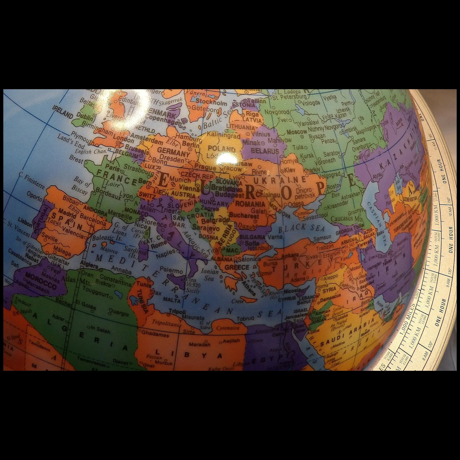 Cram "The Classica" Globe with Atomic Metal Stand - 10