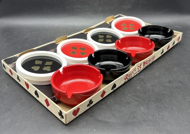 Queen of Hearts Ashtray Coaster Set (1 of 8)