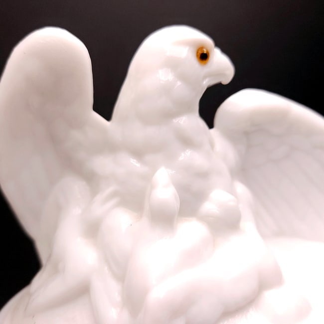 Westmoreland Milk Glass Eagle on a Nest with Amber Eyes & Basket Weave Base - 4