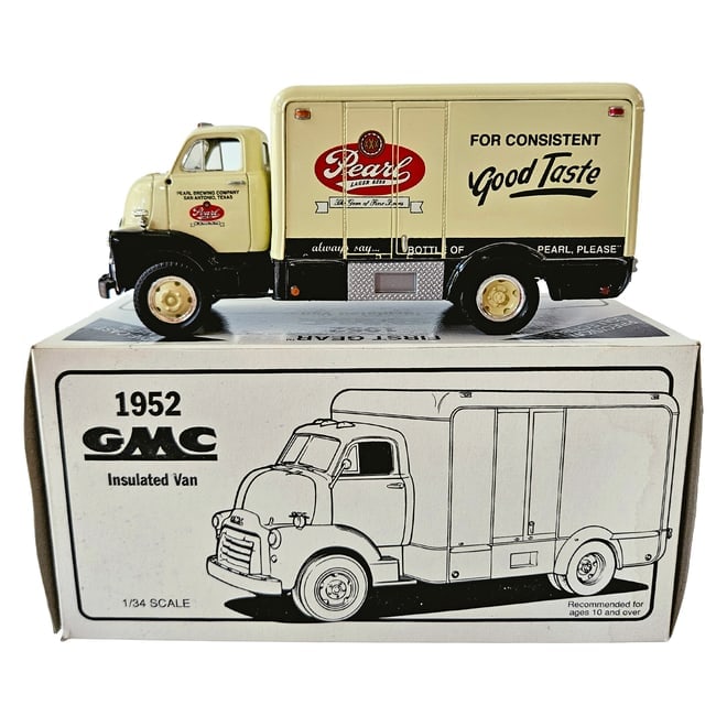 First Gear Diecast Pearl Beer 1952 GMC Insulated Van - 8