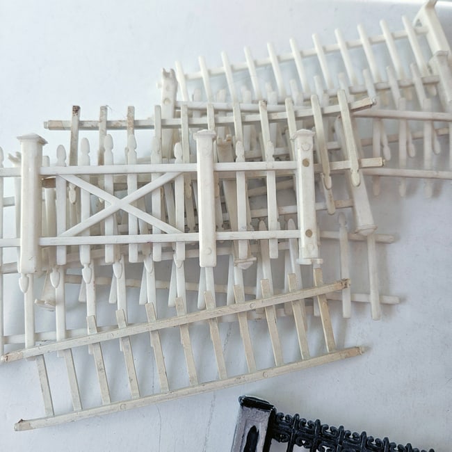 Assorted Dollhouse Miniature Fencing Includes Dept 56 - 6