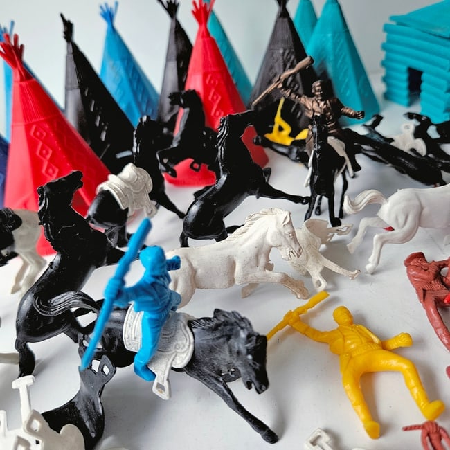 Vintage 1960s Lot of Payton Plastic Cowboys and Indians with Horses - 11