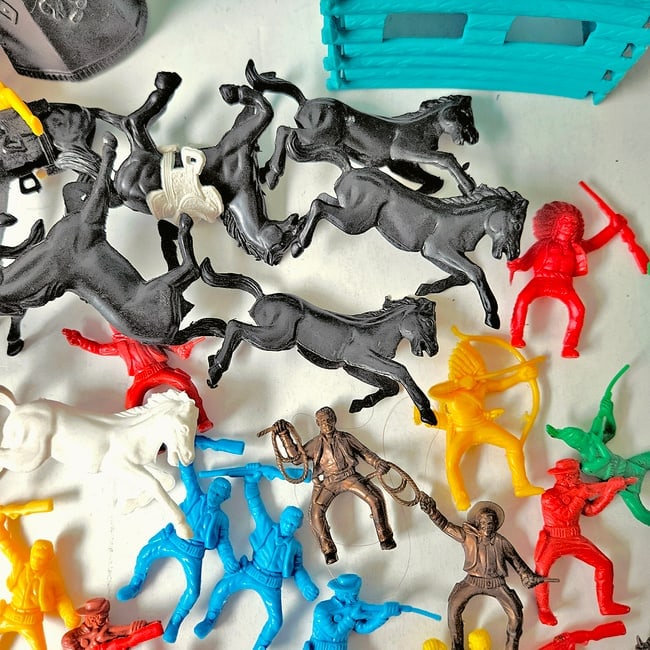 Vintage 1960s Lot of Payton Plastic Cowboys and Indians with Horses - 12