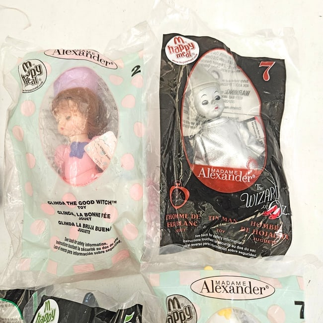 Madame Alexander Wizard of Oz McDonalds Happy Meals - 3