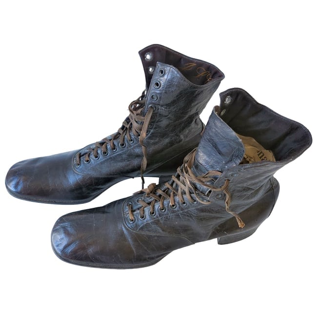 J.S. Coward Antique Pair of Women's Leather Shoes/Boots circa 1890-1915 - 5