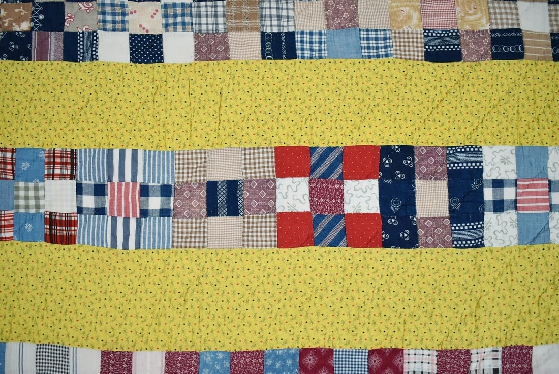 1880's Nine Patch Quilt, Sawtooth Border - 10