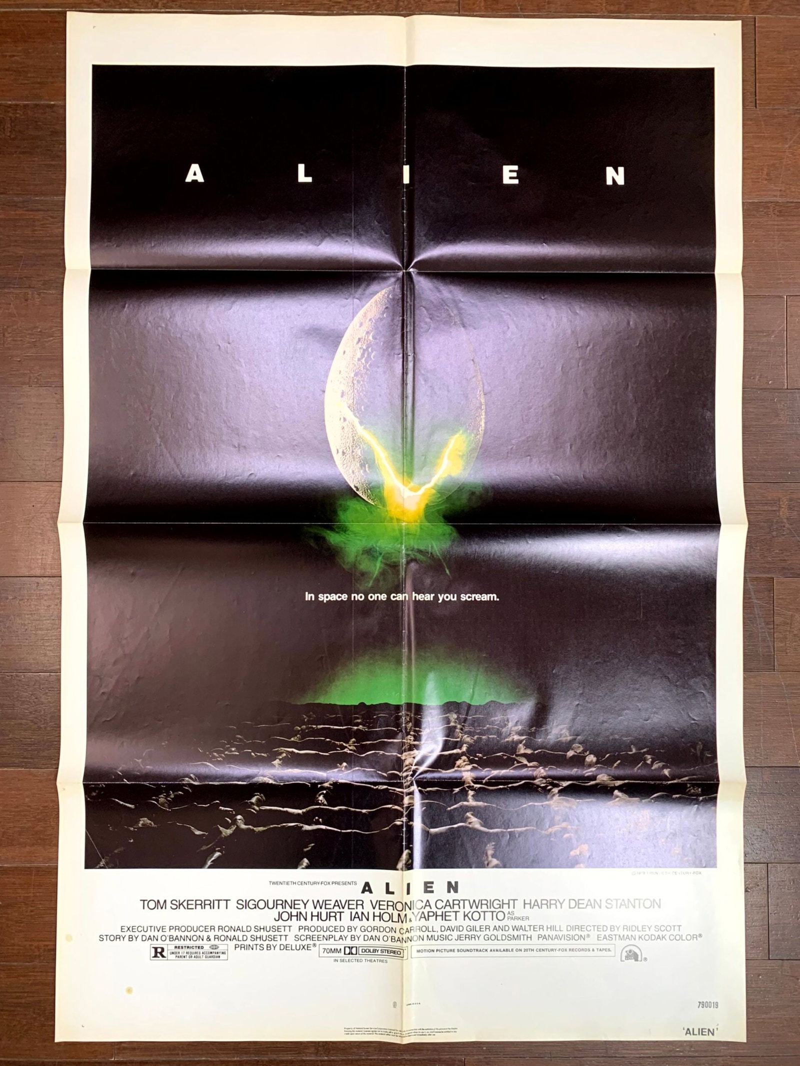 Alien- Sigourney Weaver (1979) US One Sheet Movie Poster (1 of 6)