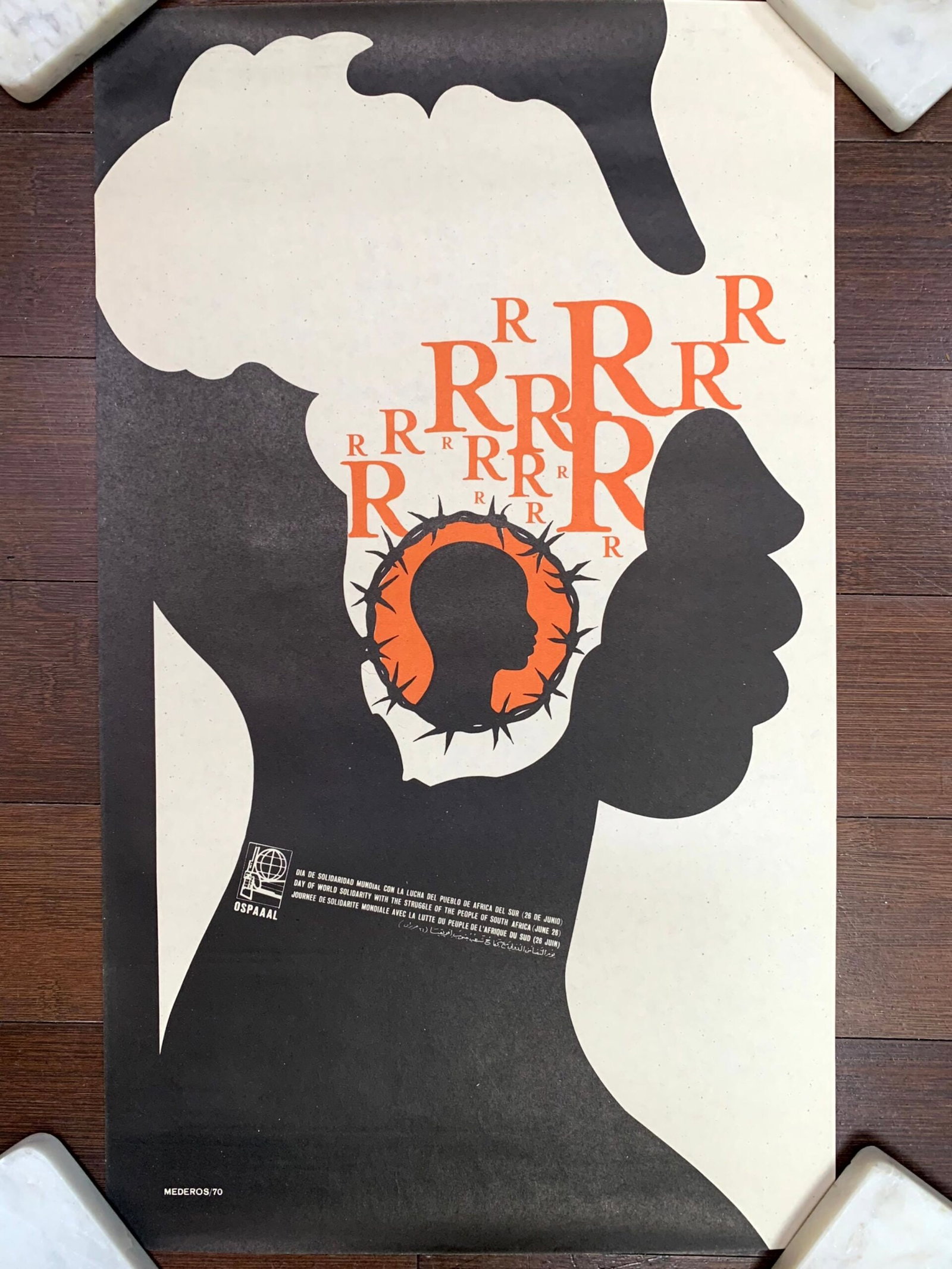 RRRR Ospaaal (1970) 12.25"X21" Cuban South Africa Propaganda Poster: Title: RRRR Ospaaal (1970) 12.25"X21" Cuban South Africa Propaganda Poster Description: RRRR Ospaaal (1970) 12.25"X21" Cuban South Africa Propaganda Poster Please refer to the attached photos to deter
