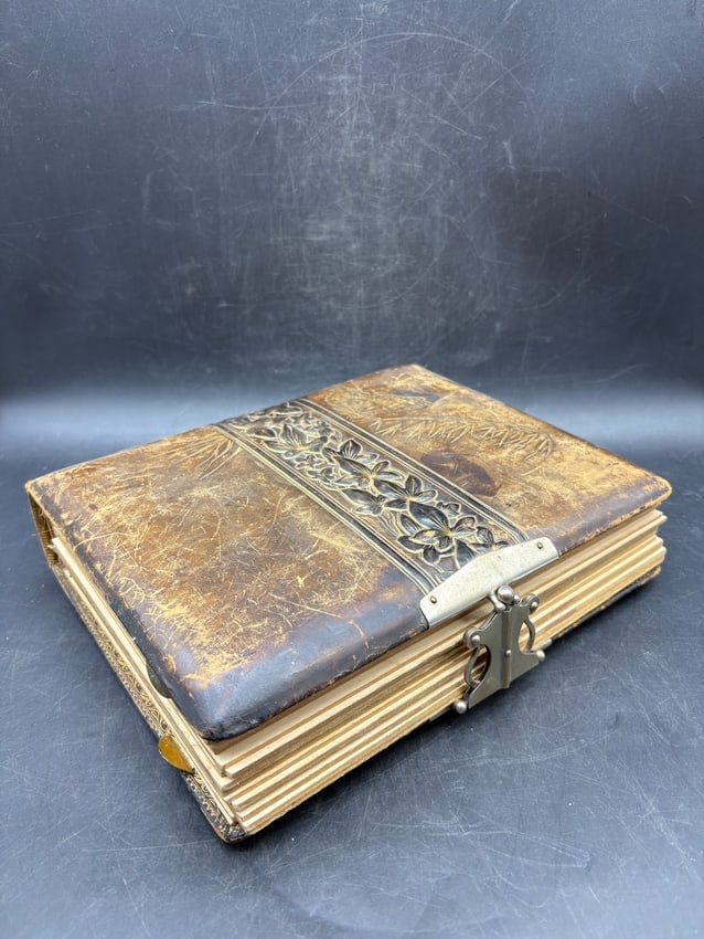Antique HB Hansbury Phila Photo Album Cabinet Cards & Photographs 23 qty: Date/Period: unknown Dimension: Album approx 10.5" tall Material: mixed materials Additional Information: Antique HB Hansbury Phila Photo Album Cabinet Cards & Photographs 23 qty Shipping: Domestic: