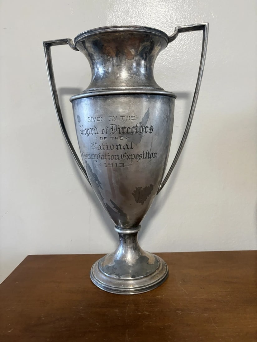 1913 National Conservation Exposition Loving Cup Trophy Knoxville Tn: It measures 17" x 11" and is dated 1913. It has wear as shown in the photos Shipping: Domestic: Flat-rate of $5.00 to anywhere within the contiguous U.S. International: Foreign shipping rates are