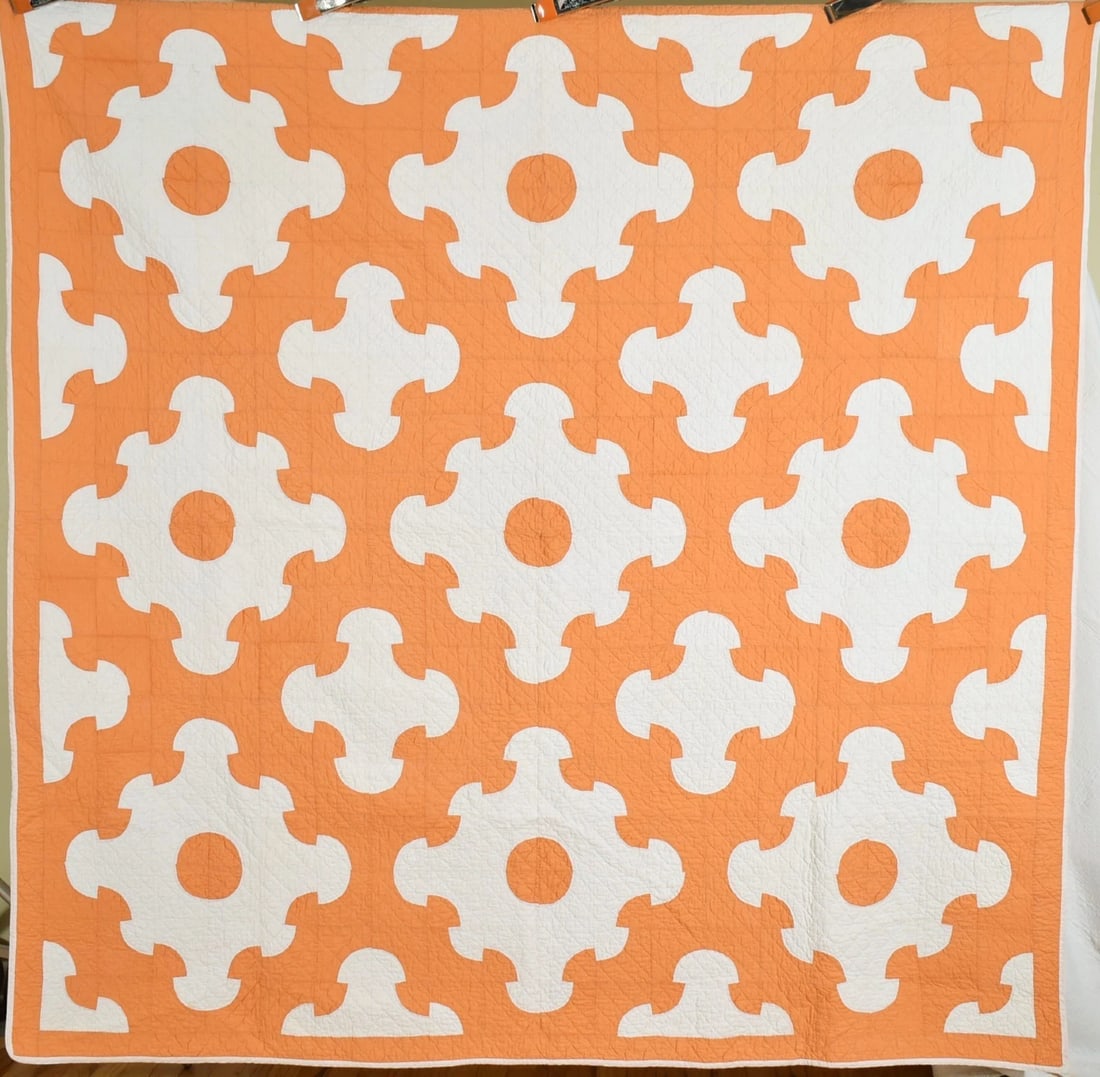 30's Jigsaw Puzzle Quilt: Title: 30's Jigsaw Puzzle Quilt Date: 1930's Origin: Ohio Material: Cotton Dimensions: Shipping: Domestic: Flat-rate of $25.00 to anywhere within the contiguous U.S. International: Foreign shipping ra