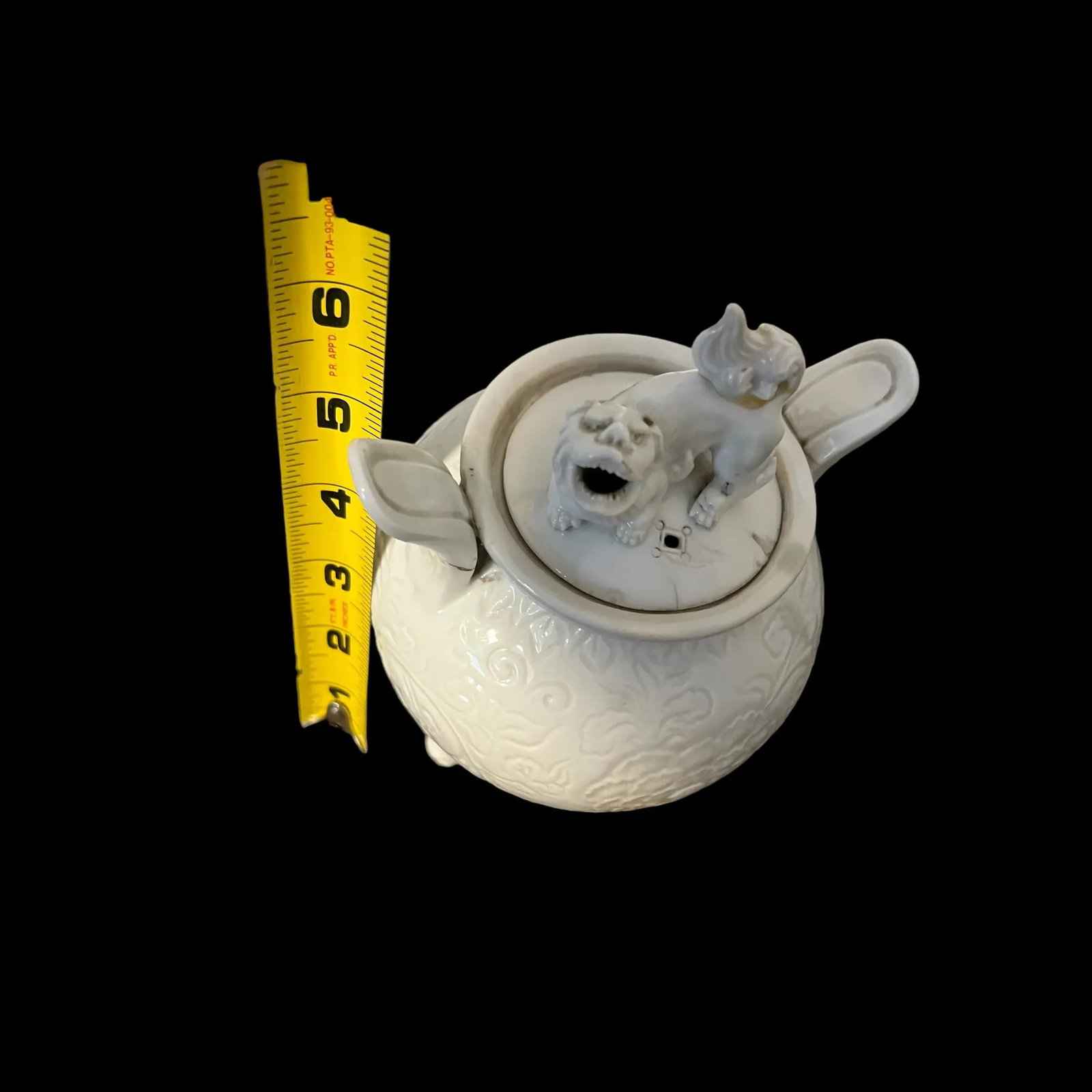 Antique 18th c Blanc De Chine Foo Dog censer - 15