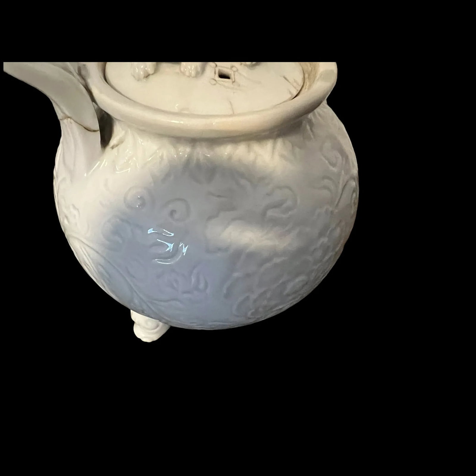 Antique 18th c Blanc De Chine Foo Dog censer - 3